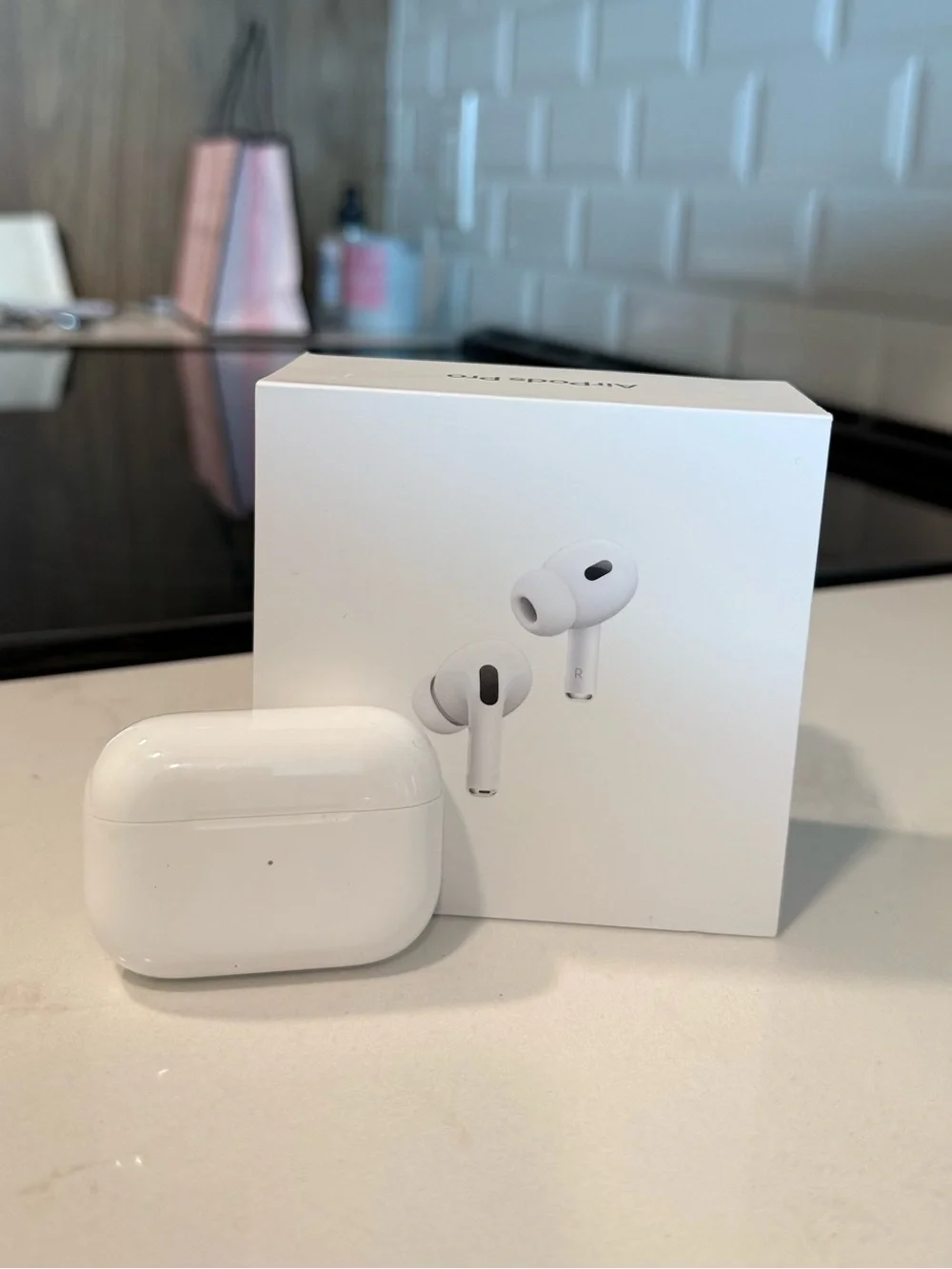 Apple White AirPods Pro with Charging Case